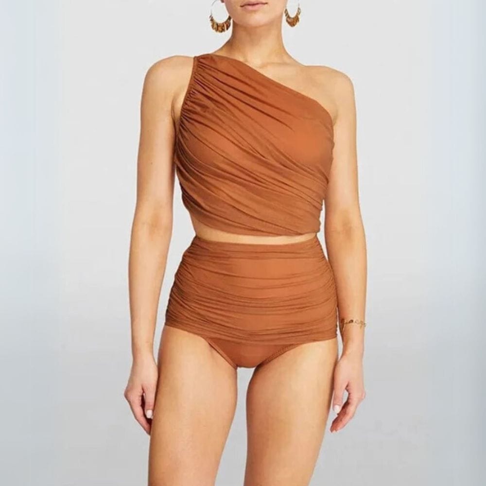 Maillot de bain femme asymétrique brun, taille haute et design élégant pour un look sophistiqué.