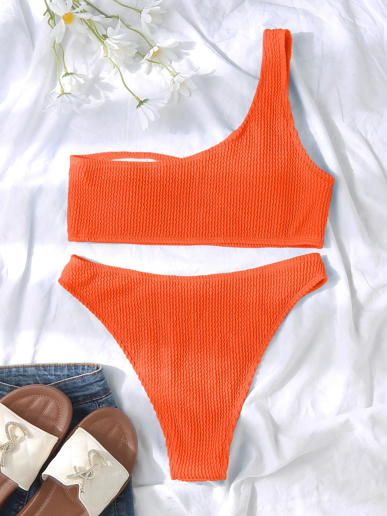 Maillot de bain femme asymétrique tendance