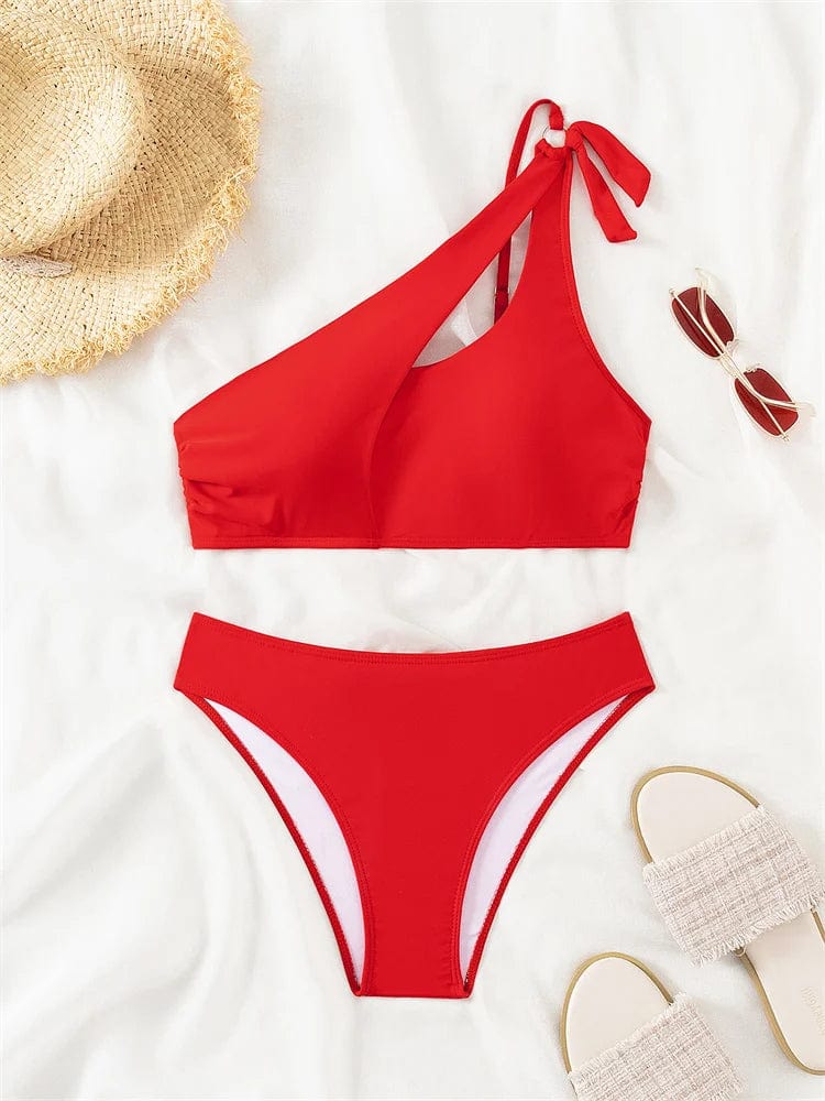 Maillot de bain femme, bikini rouge asymétrique avec un nœud, idéal pour l'été à la plage.