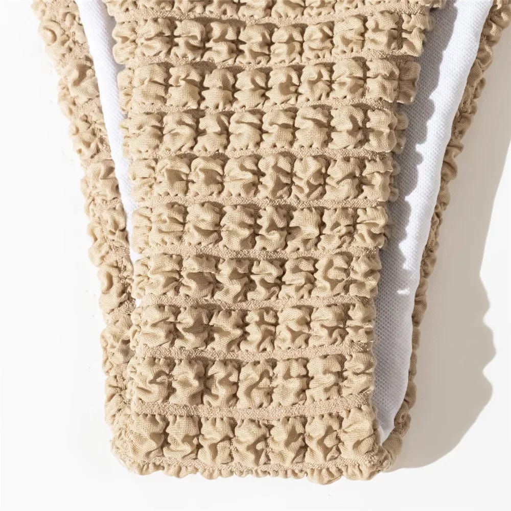 Maillot de bain bikini beige texturé crochet, style élégant et moderne pour l'été.
