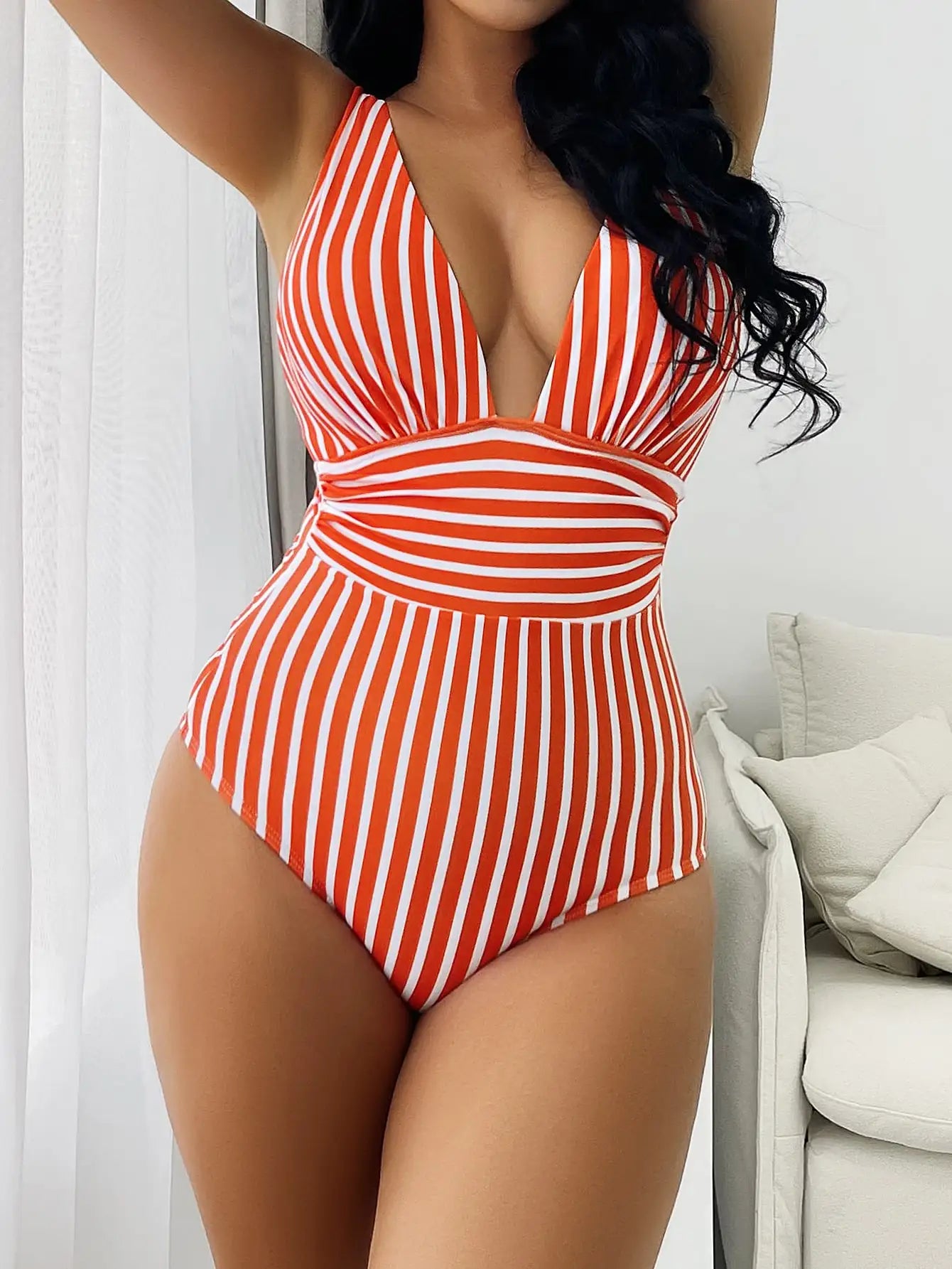 Maillot de bain une pièce femme 2025 – Rayé, col en V sexy, dos nu, style body de plage élégant pour l’été